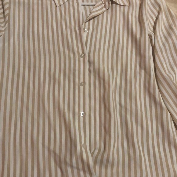 Button down blouse - Picture 2 of 2